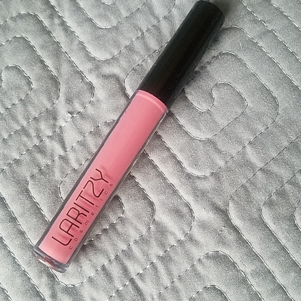 Laritzy lip gloss